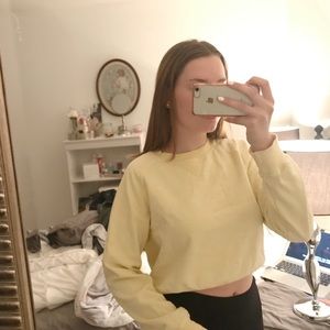 Brandy Melville sweater